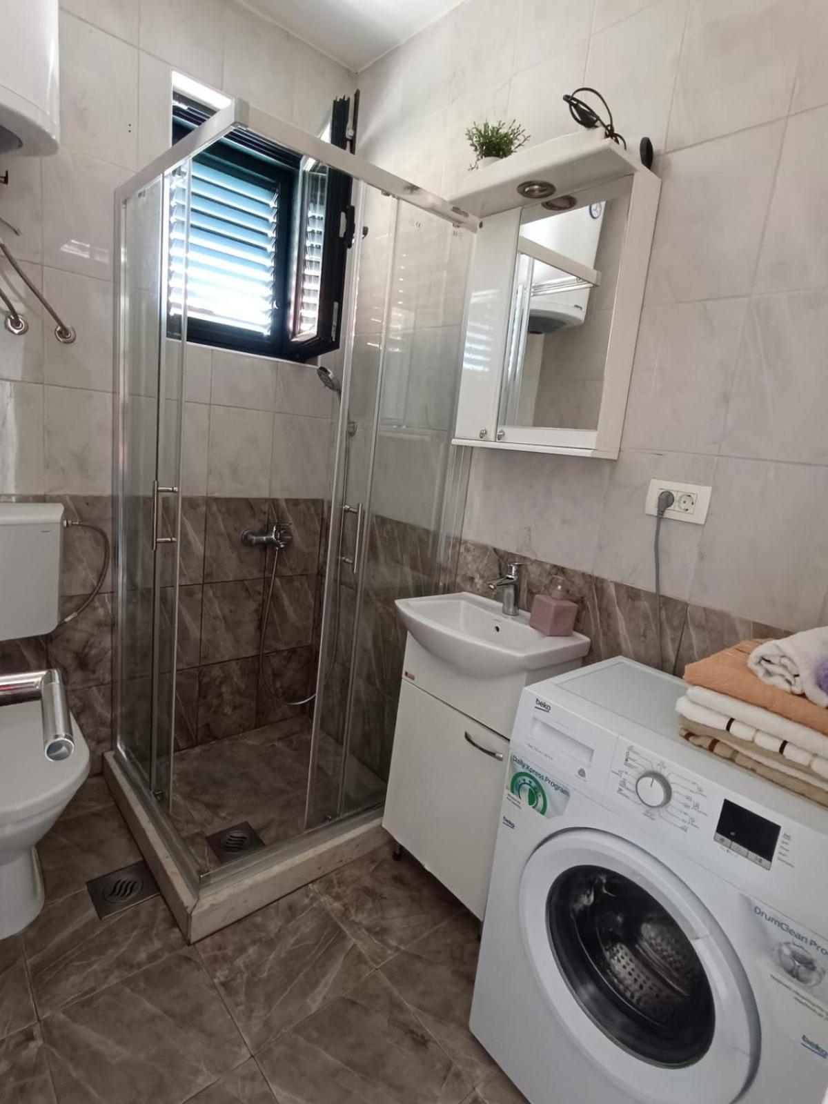 Ferienwohnung Blue Sea Herceg Novi Exterior foto